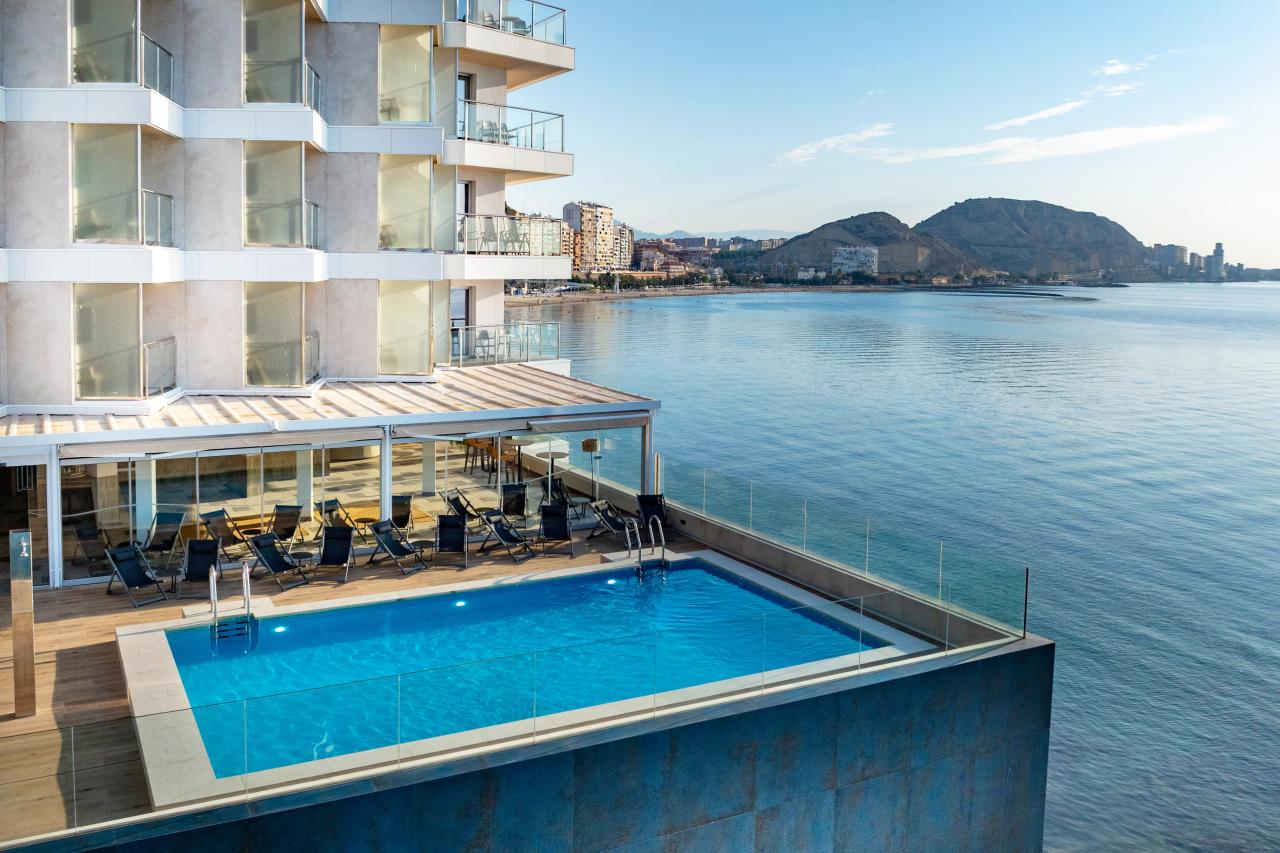 305eInnsideAlicantePortaMaris-Pool